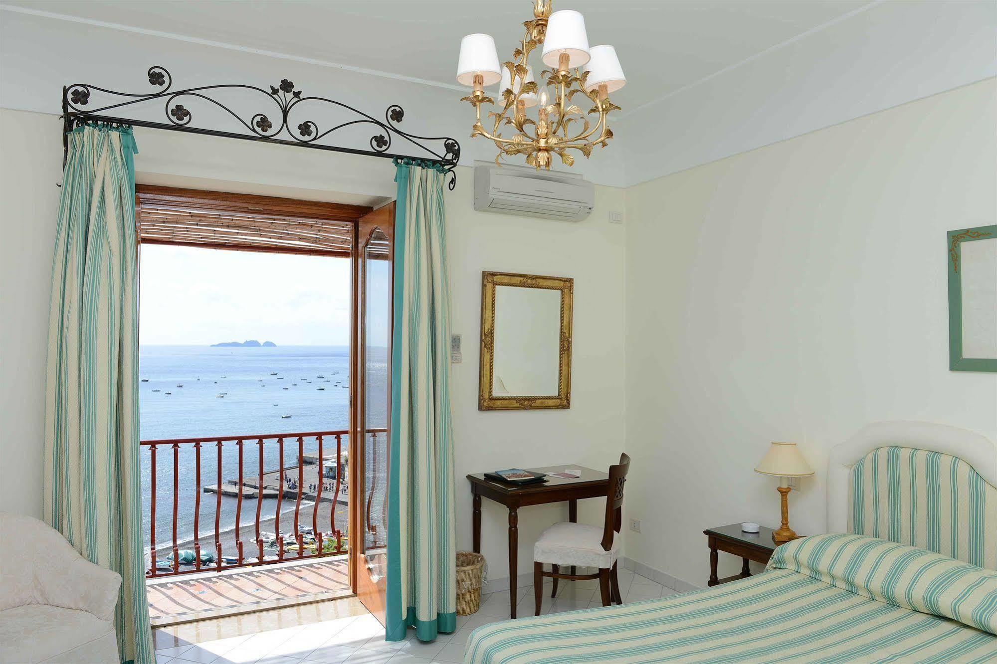 Hotel Buca Di Bacco Positano Esterno foto